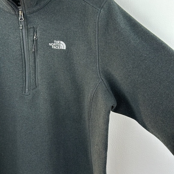 The North Face Pullover Half Zip Fleece Jacket - Picture 3 of 10